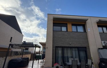 PRECIOSO CHALET EN VILLALVILLA