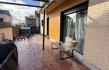 PRECIOSO CHALET EN VILLALVILLA