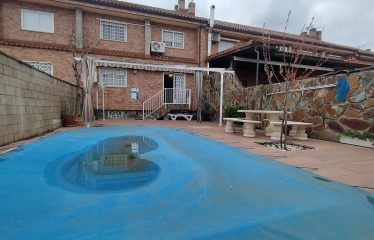 CHALET EN MEJORADA CON PISCINA EN UNA ZONA TRANQUILA