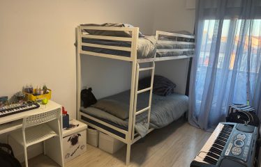 PISO DE 4 DORMITORIOS 2 BAÑOS DE 100M APRO