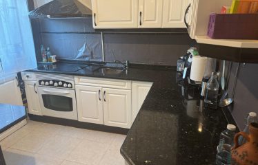 PISO DE 4 DORMITORIOS 2 BAÑOS DE 100M APRO