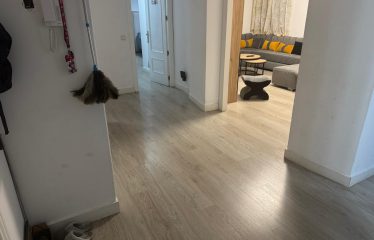 PISO DE 4 DORMITORIOS 2 BAÑOS DE 100M APRO