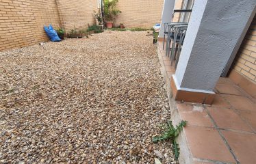 PISO BAJO CON PATIO CON TRASTERO Y 3 DORMITORIOS