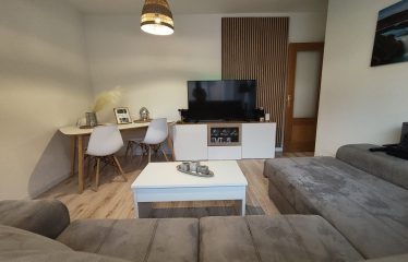 PISO BAJO CON PATIO CON TRASTERO Y 3 DORMITORIOS