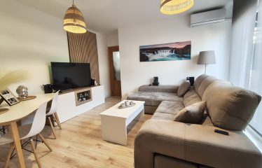 PISO BAJO CON PATIO CON TRASTERO Y 3 DORMITORIOS