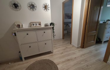 PISO BAJO CON PATIO CON TRASTERO Y 3 DORMITORIOS